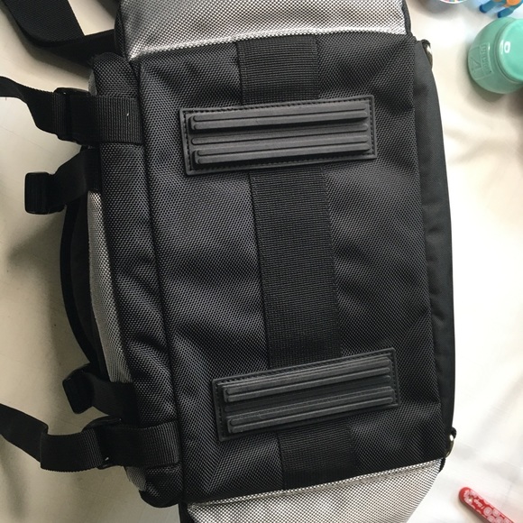 Premium Canon deluxe large gadget bag - Picture 4 of 11